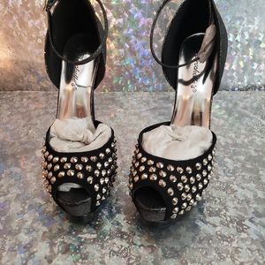 BRECKELLE'S Silver Embellished Gem Studded Black Platform Stilettos Sz 5.5